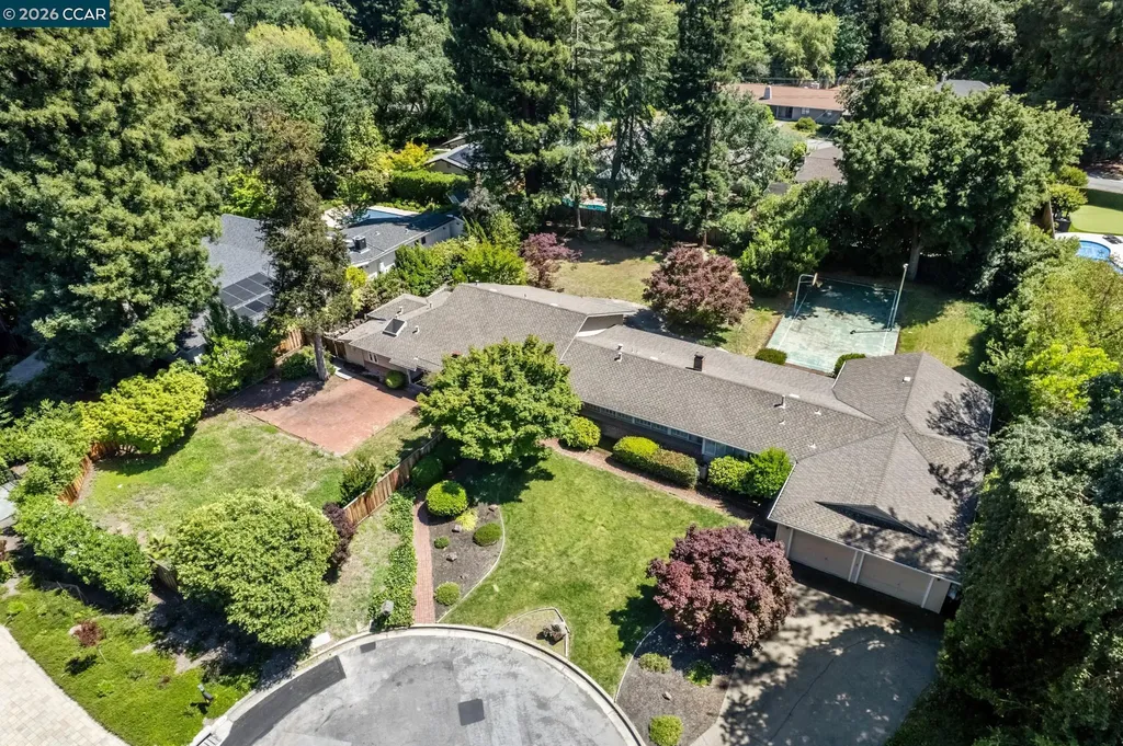 304 Willoughby Court Lafayette CA 94549