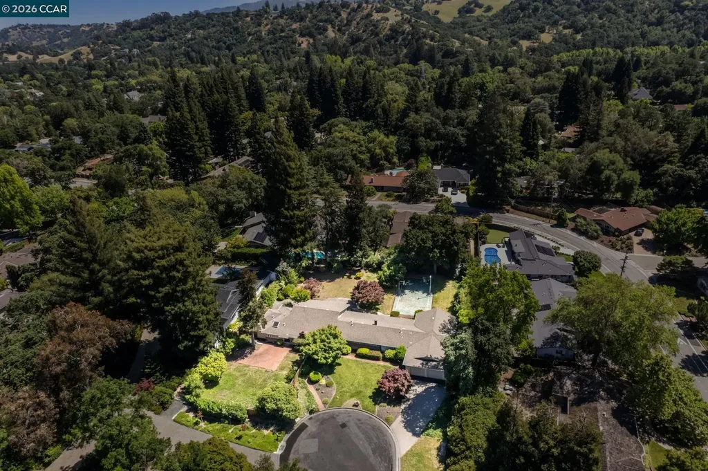 304 Willoughby Court Lafayette CA 94549