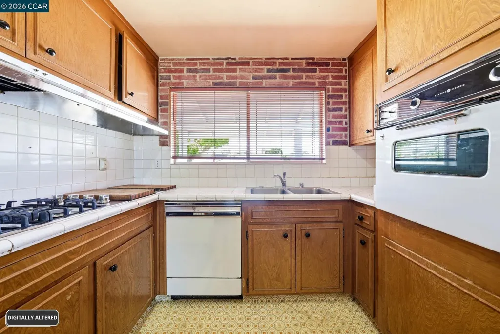 2261 Del Monte Drive San Pablo CA 94806