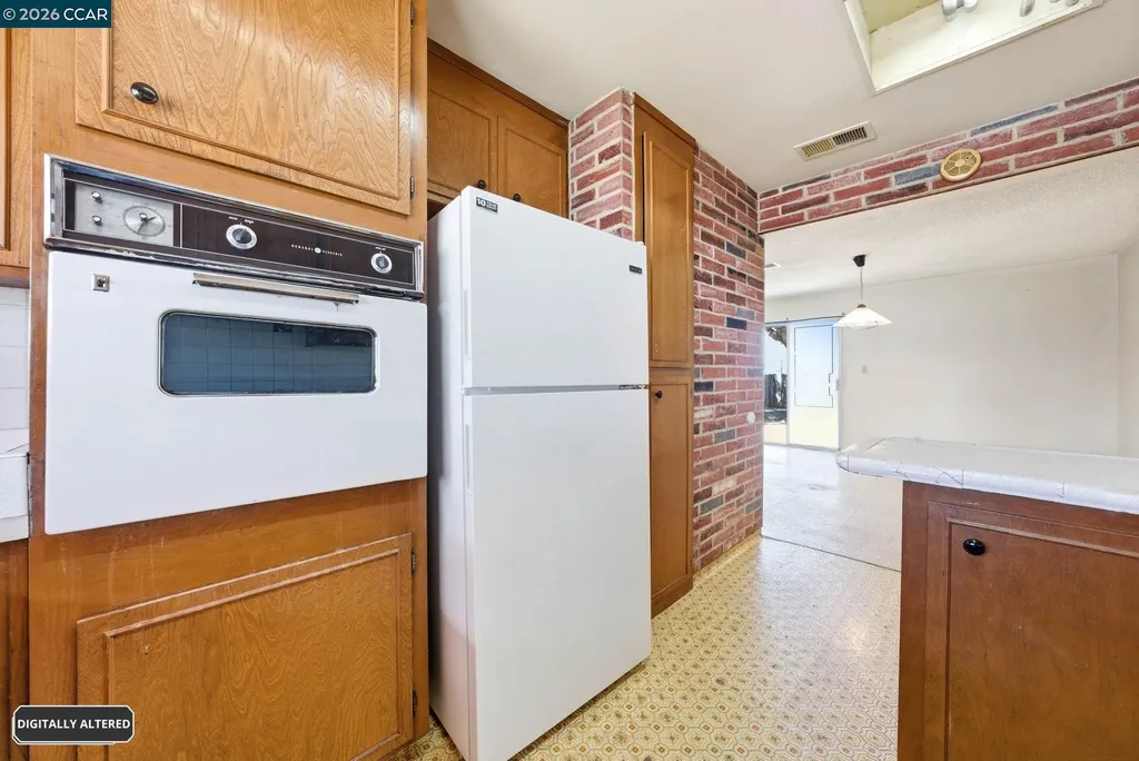 2261 Del Monte Drive San Pablo CA 94806