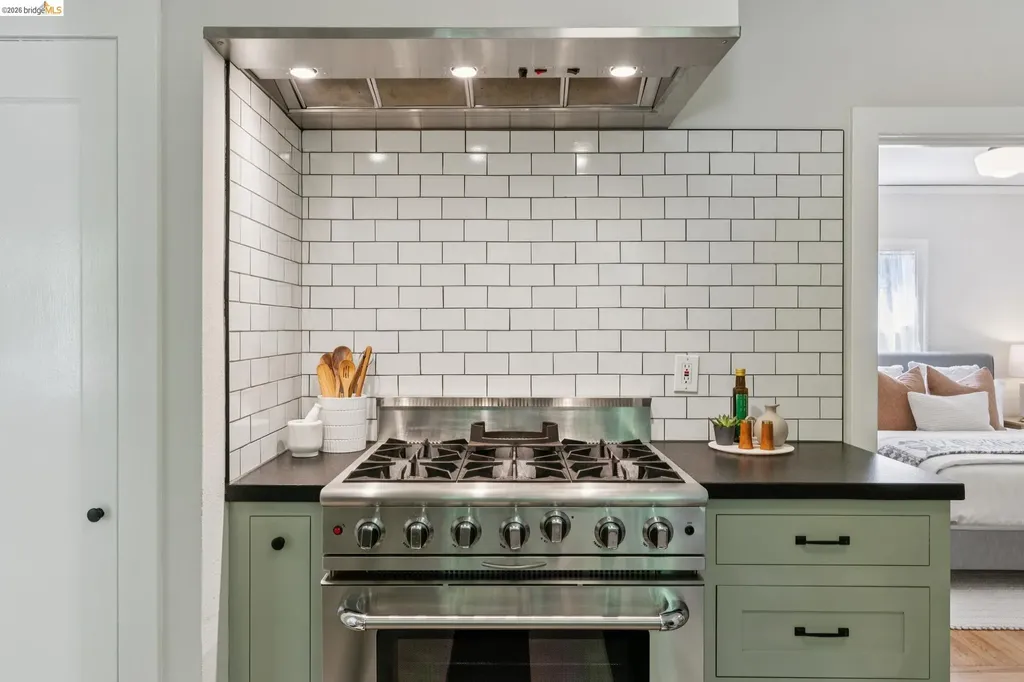 3101 Sheffield Avenue Oakland CA 94602