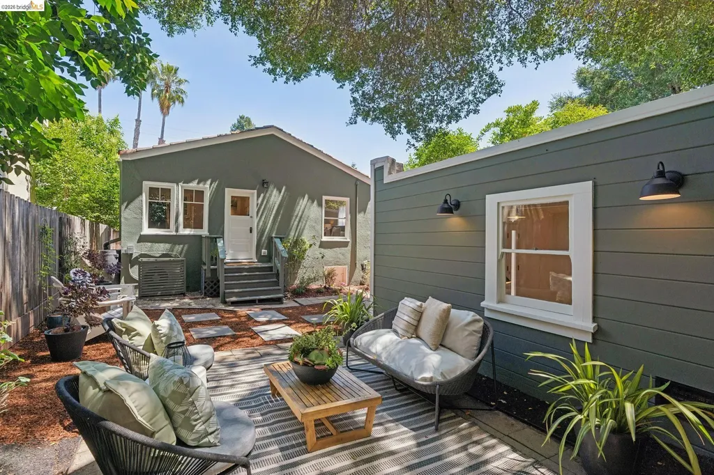 3101 Sheffield Avenue Oakland CA 94602