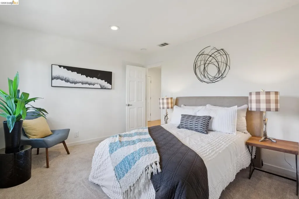 2170 Arrowhead Drive Oakland CA 94611