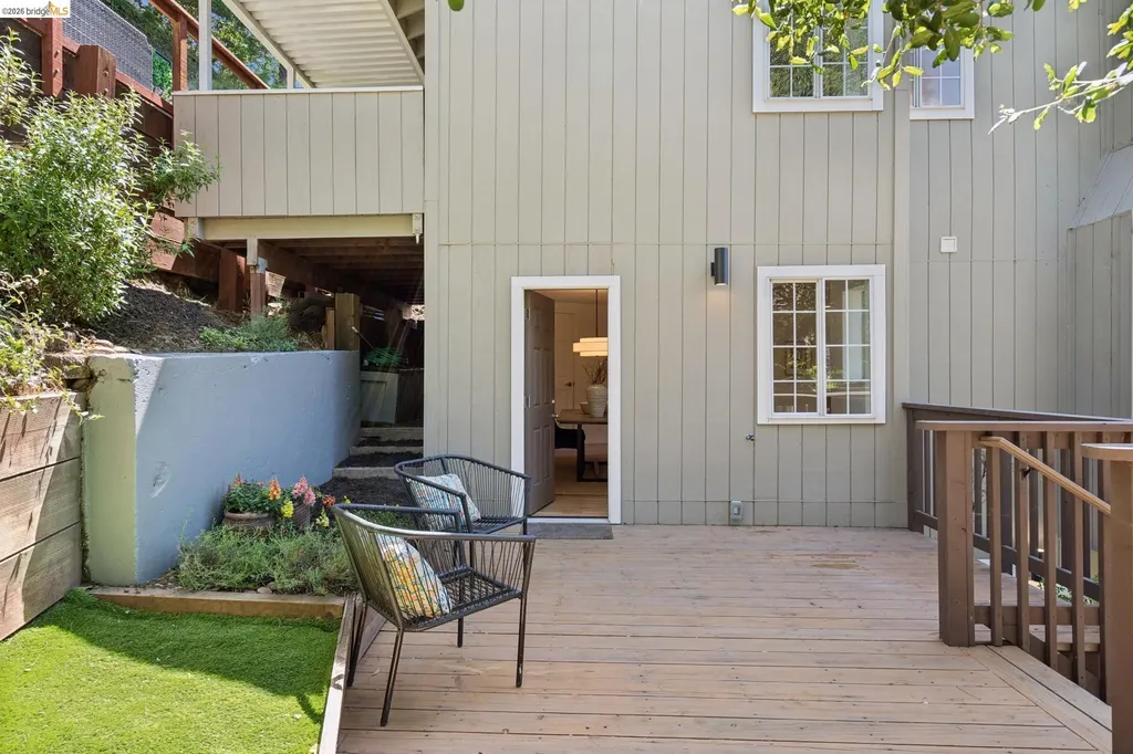 2170 Arrowhead Drive Oakland CA 94611