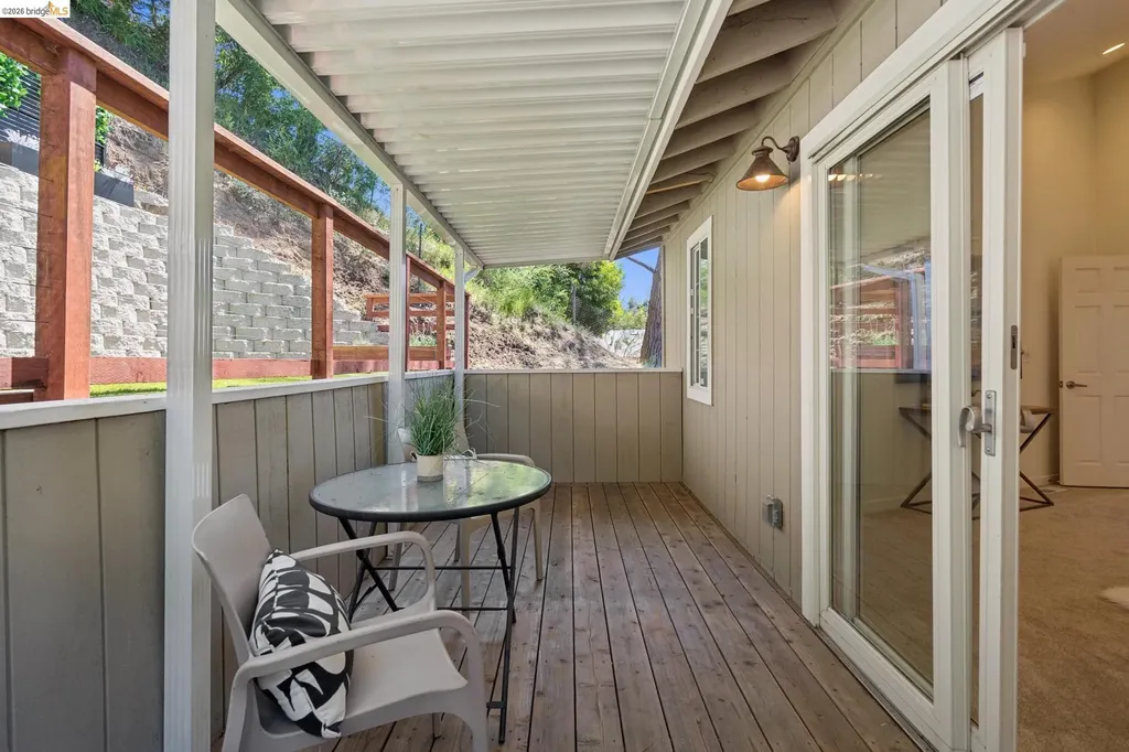 2170 Arrowhead Drive Oakland CA 94611