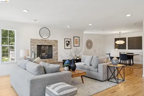 2170 Arrowhead Drive Oakland CA 94611