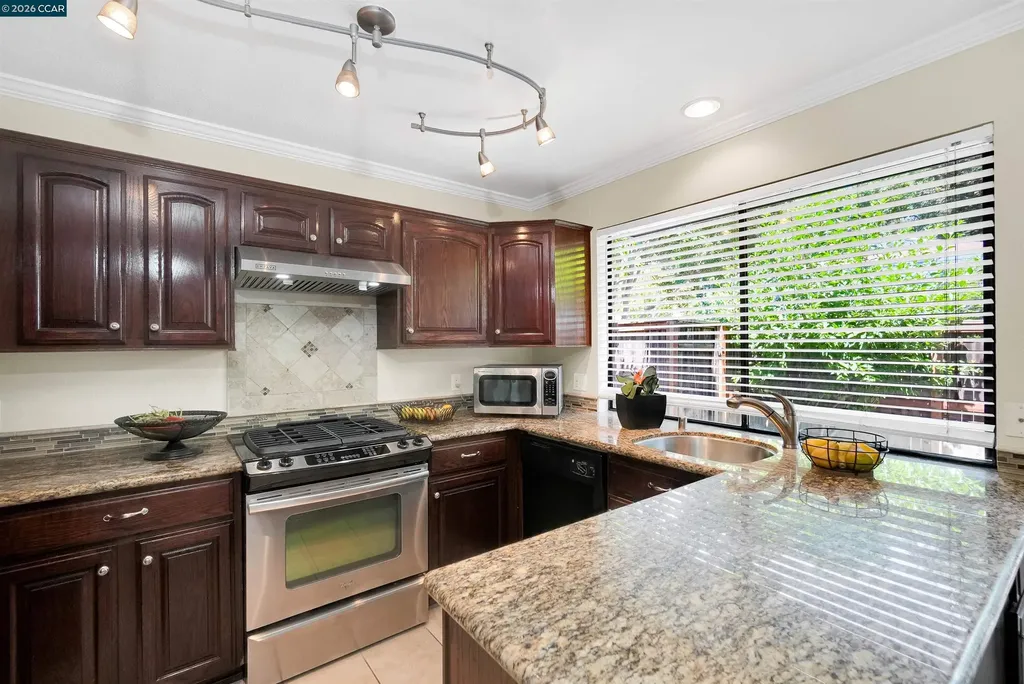 1280 Honey Trail Walnut Creek CA 94597
