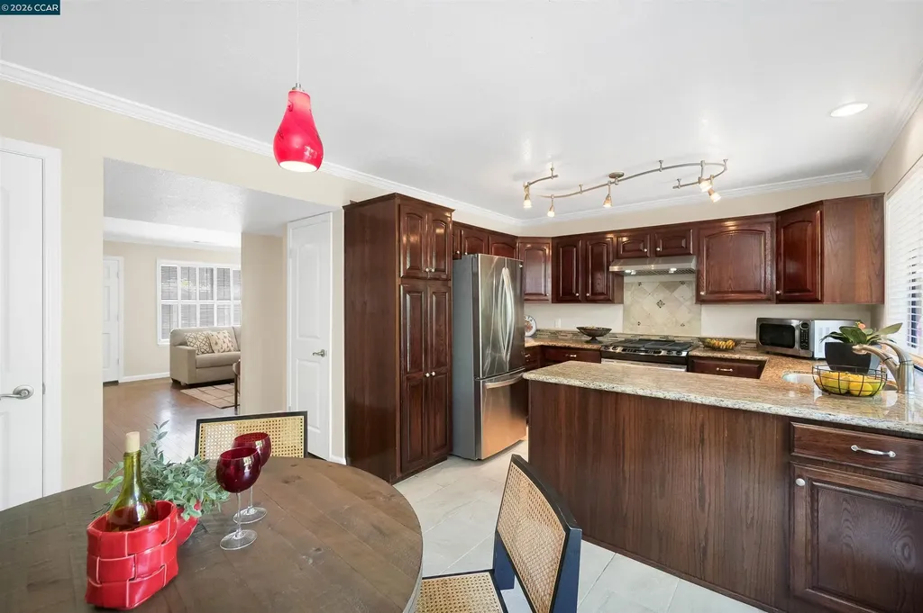 1280 Honey Trail Walnut Creek CA 94597