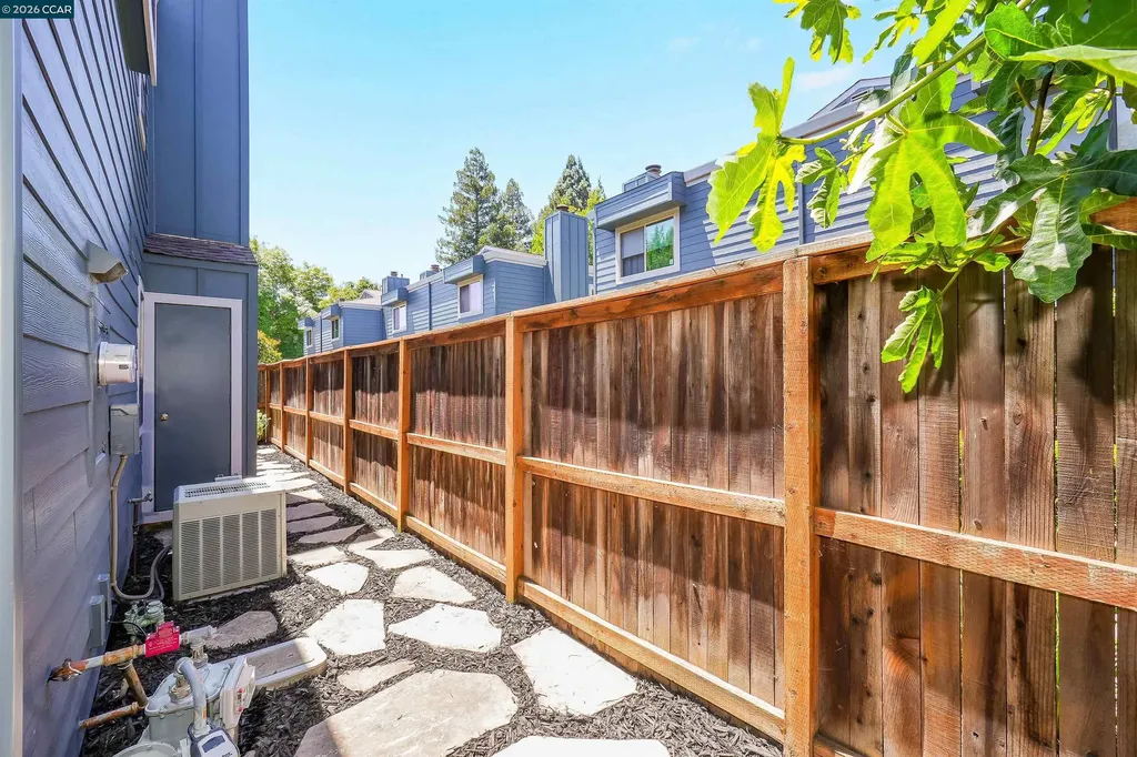 1280 Honey Trail Walnut Creek CA 94597