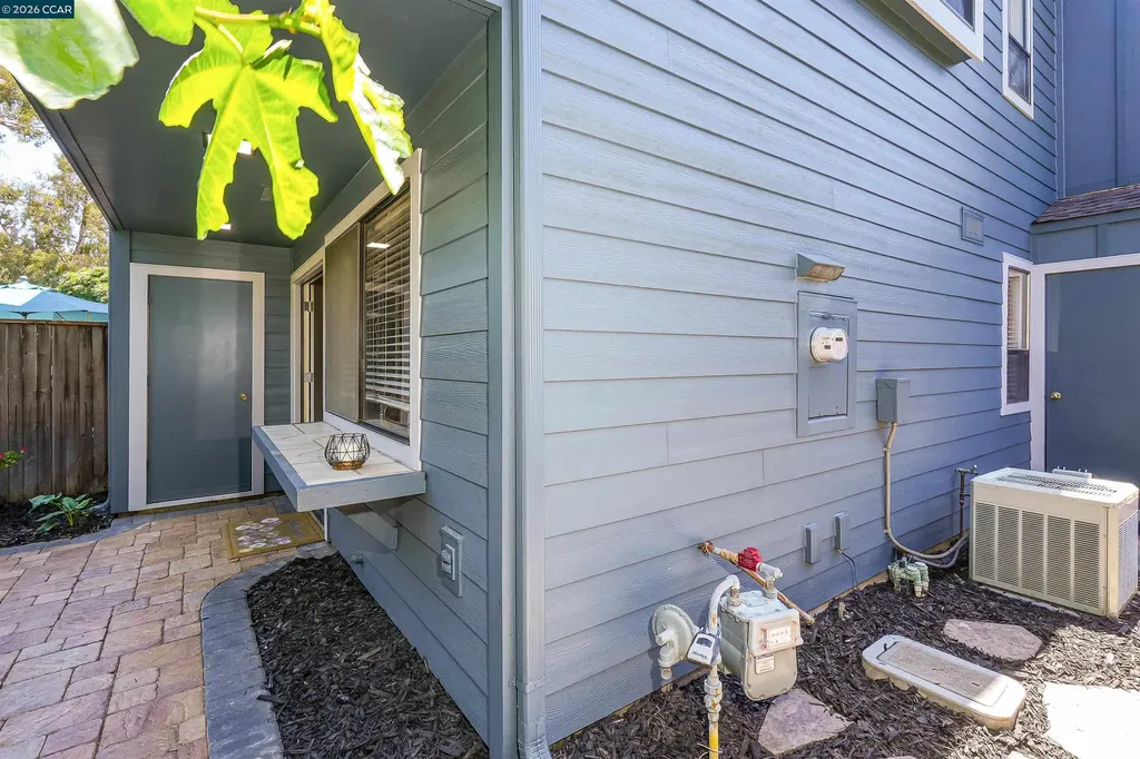 1280 Honey Trail Walnut Creek CA 94597