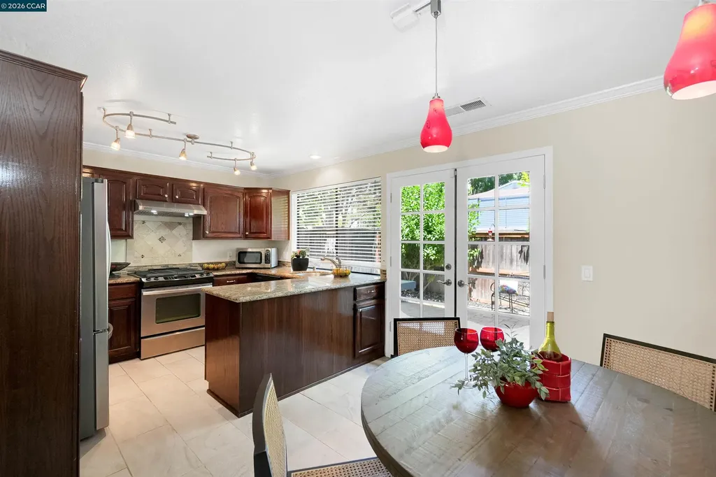 1280 Honey Trail Walnut Creek CA 94597