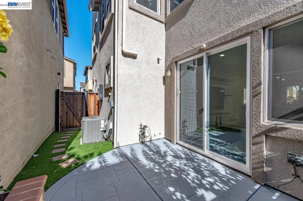 4247 Healdsburg Way Dublin CA 94568