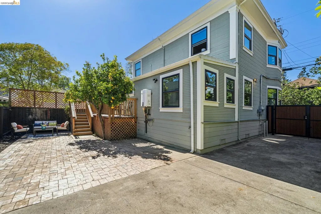 1906 Delaware Street Berkeley CA 94709