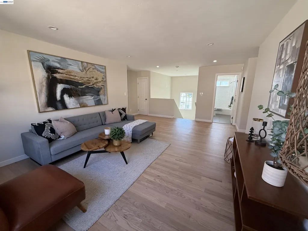 3933 Midvale Avenue Oakland CA 94602