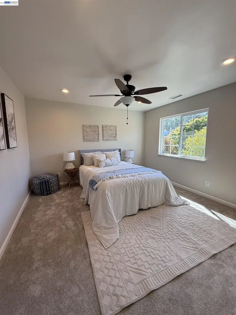 3933 Midvale Avenue Oakland CA 94602