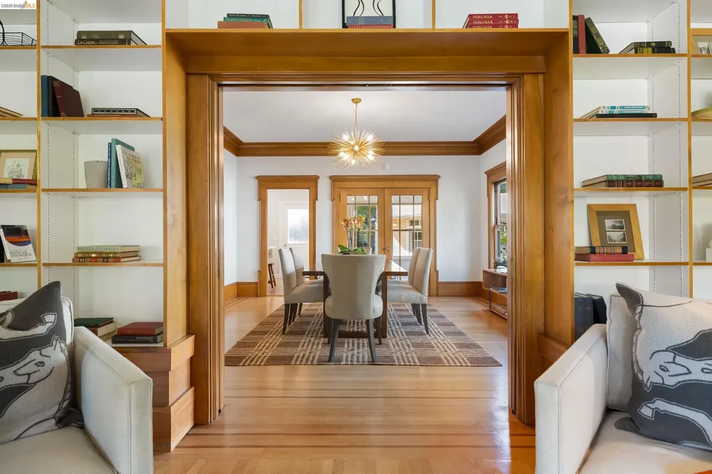 2909 Forest Avenue Berkeley CA 94705