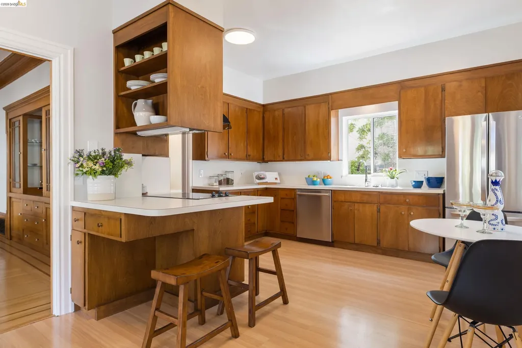 2909 Forest Avenue Berkeley CA 94705