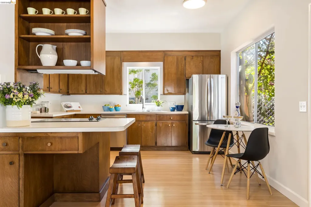 2909 Forest Avenue Berkeley CA 94705