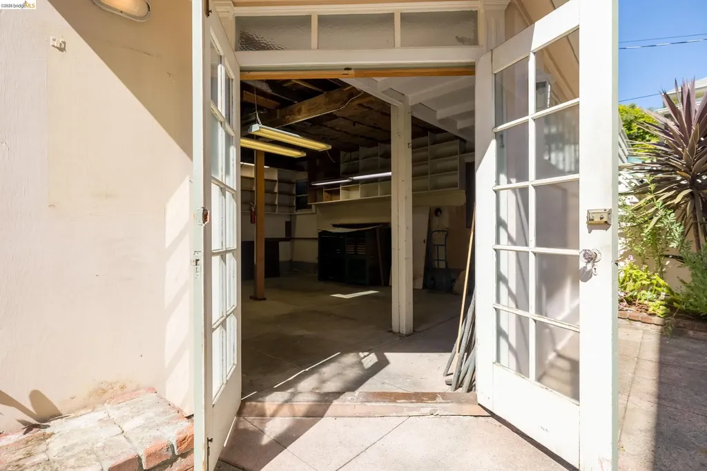 2909 Forest Avenue Berkeley CA 94705
