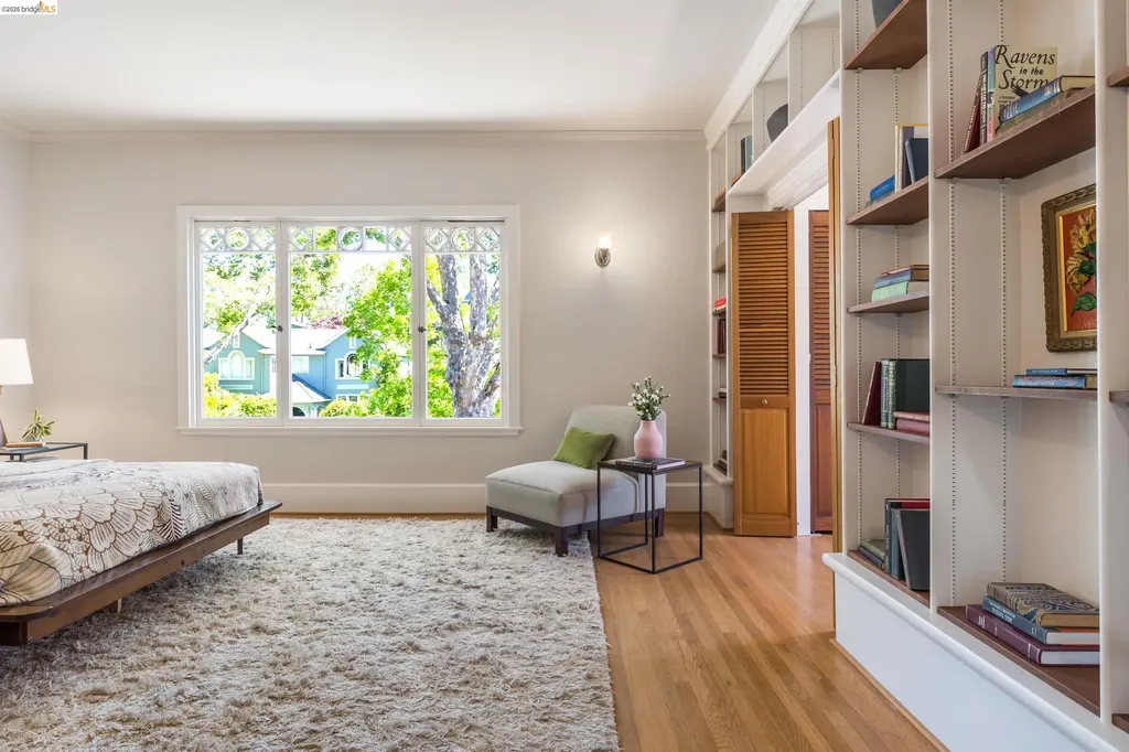 2909 Forest Avenue Berkeley CA 94705