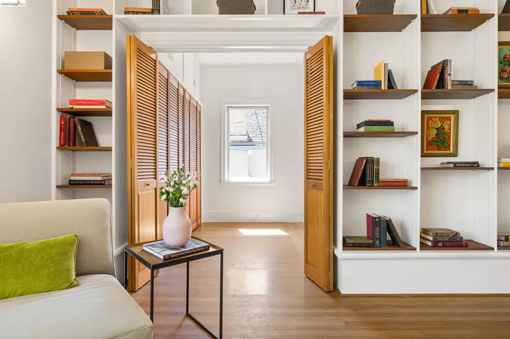 2909 Forest Avenue Berkeley CA 94705