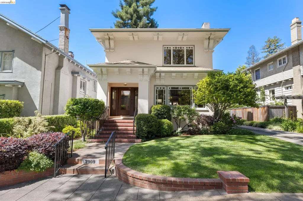 2909 Forest Avenue Berkeley CA 94705