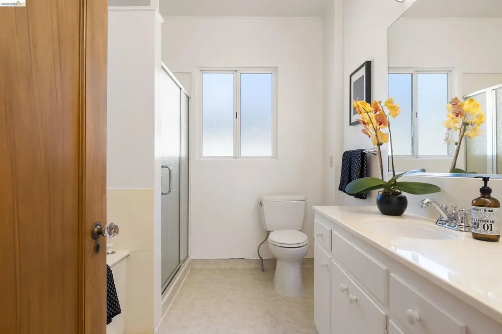 2909 Forest Avenue Berkeley CA 94705