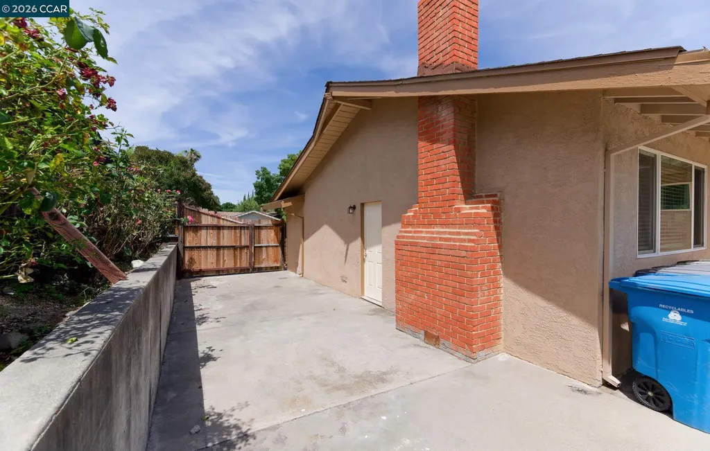149 Lomita Avenue Vacaville CA 95688