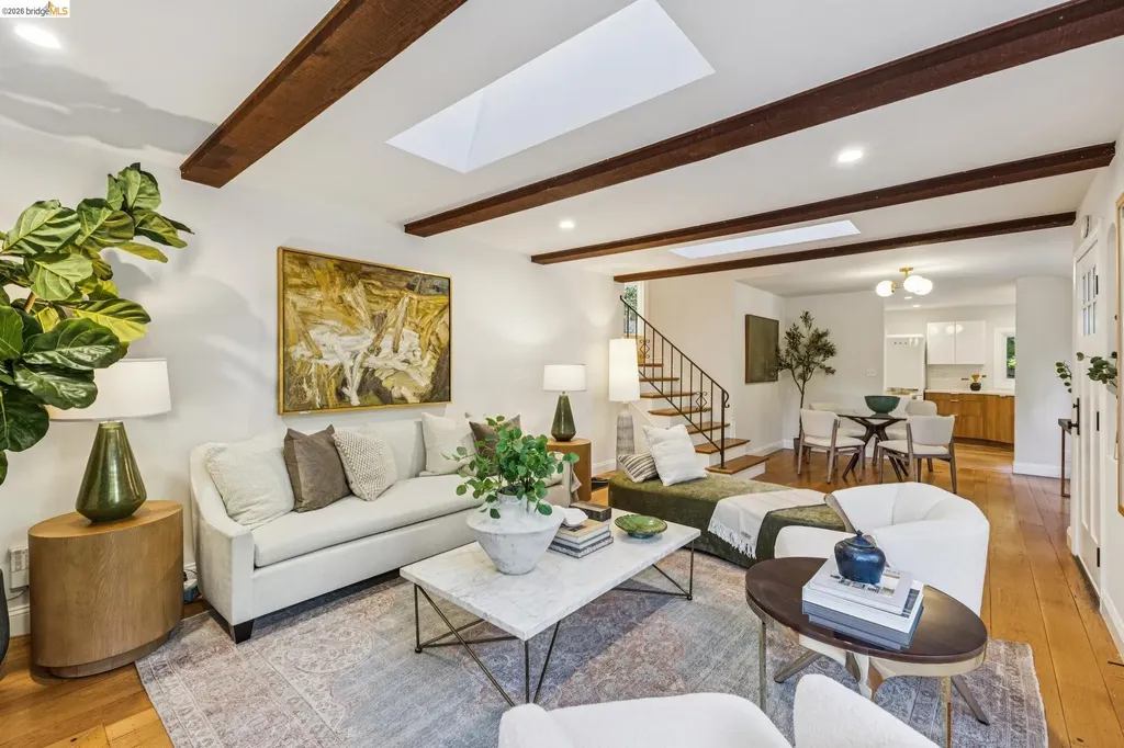 6465 Pinehaven Road Oakland CA 94611