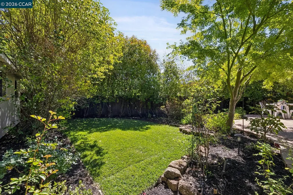 4 Crest Road Lafayette CA 94549