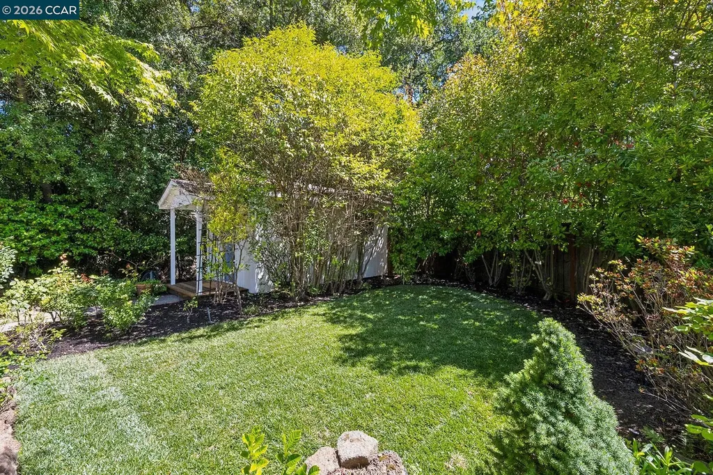 4 Crest Road Lafayette CA 94549