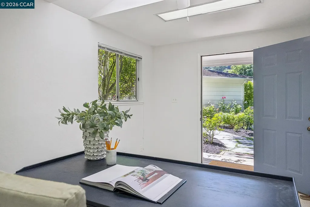 4 Crest Road Lafayette CA 94549