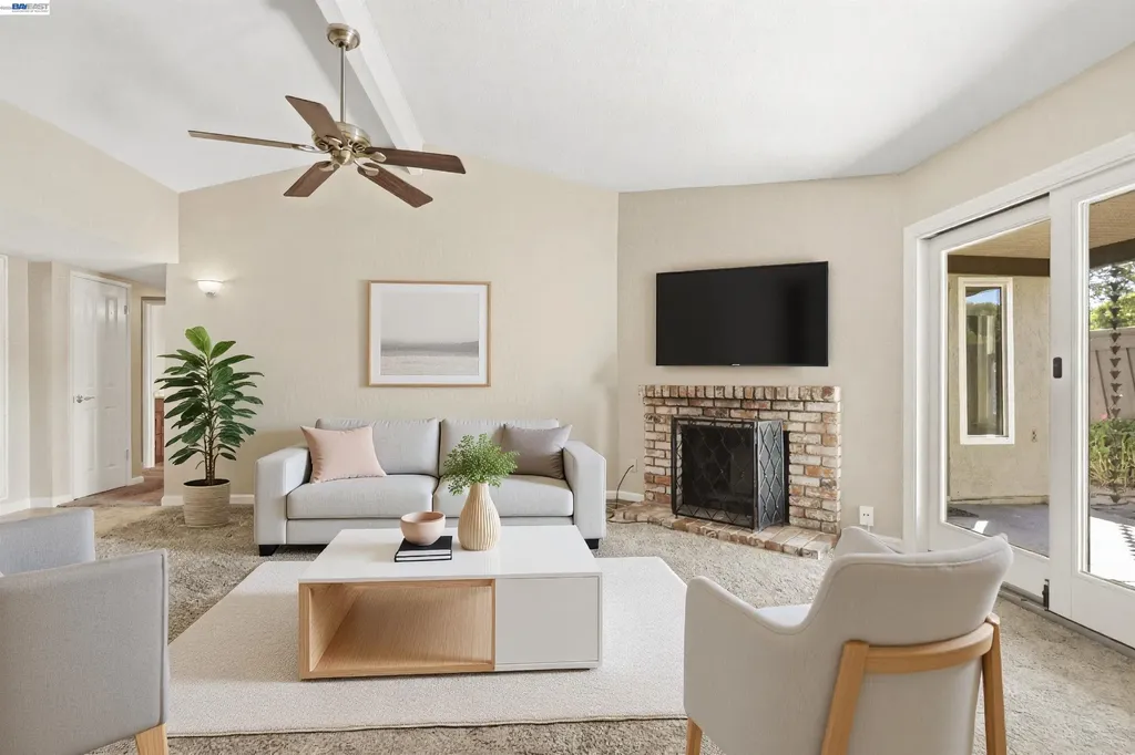165 Fairoaks Drive Vacaville CA 95688
