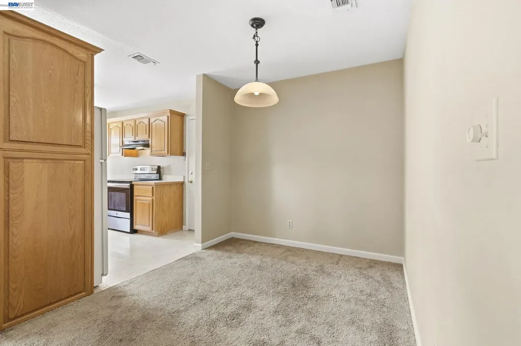 165 Fairoaks Drive Vacaville CA 95688