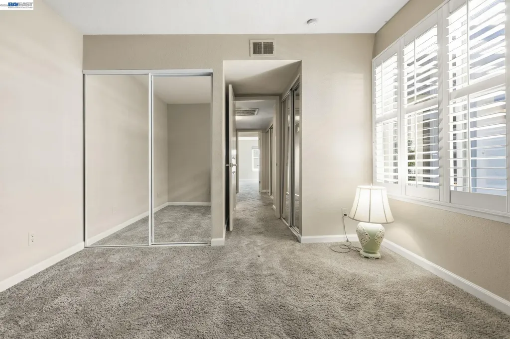 165 Fairoaks Drive Vacaville CA 95688