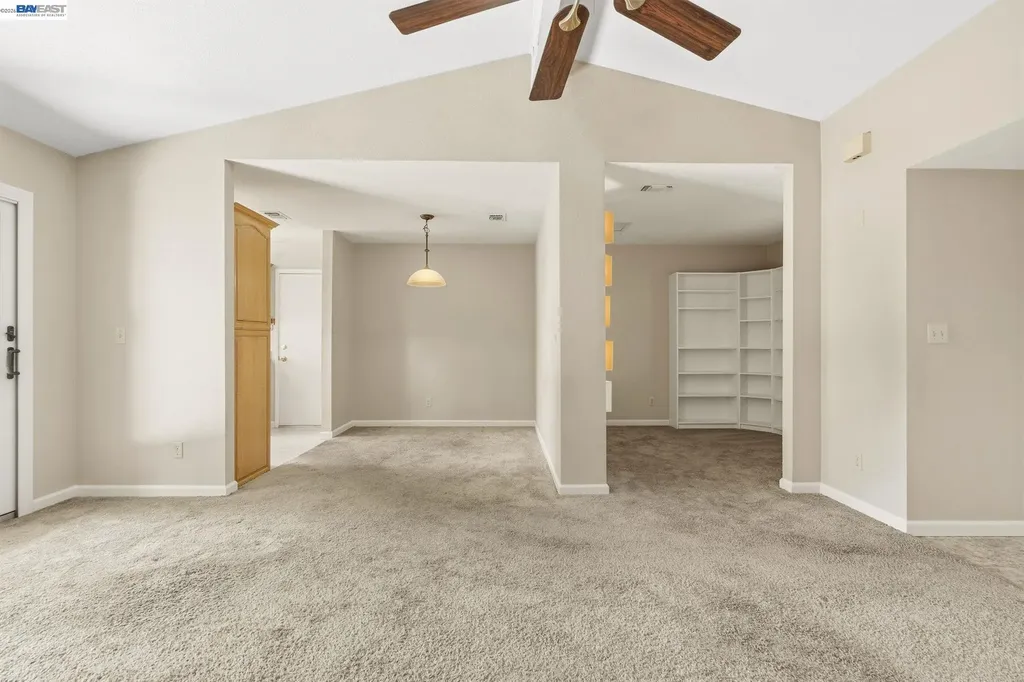 165 Fairoaks Drive Vacaville CA 95688