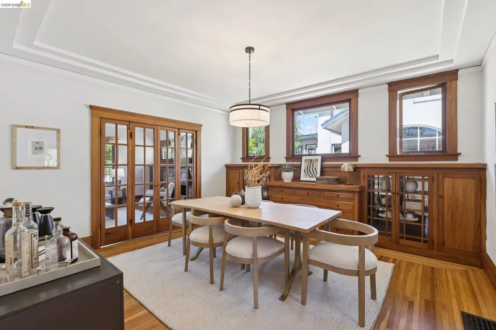 699 Arimo Avenue Oakland CA 94610