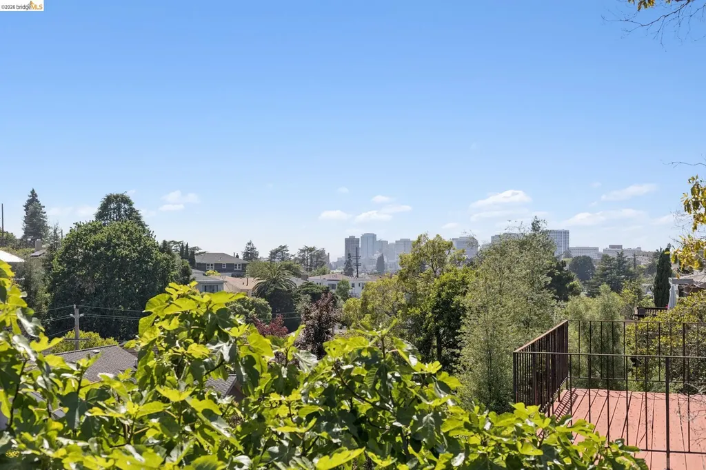 699 Arimo Avenue Oakland CA 94610