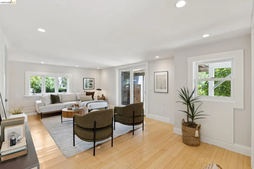 699 Arimo Avenue Oakland CA 94610