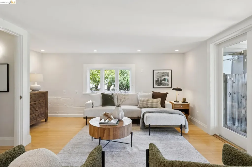 699 Arimo Avenue Oakland CA 94610