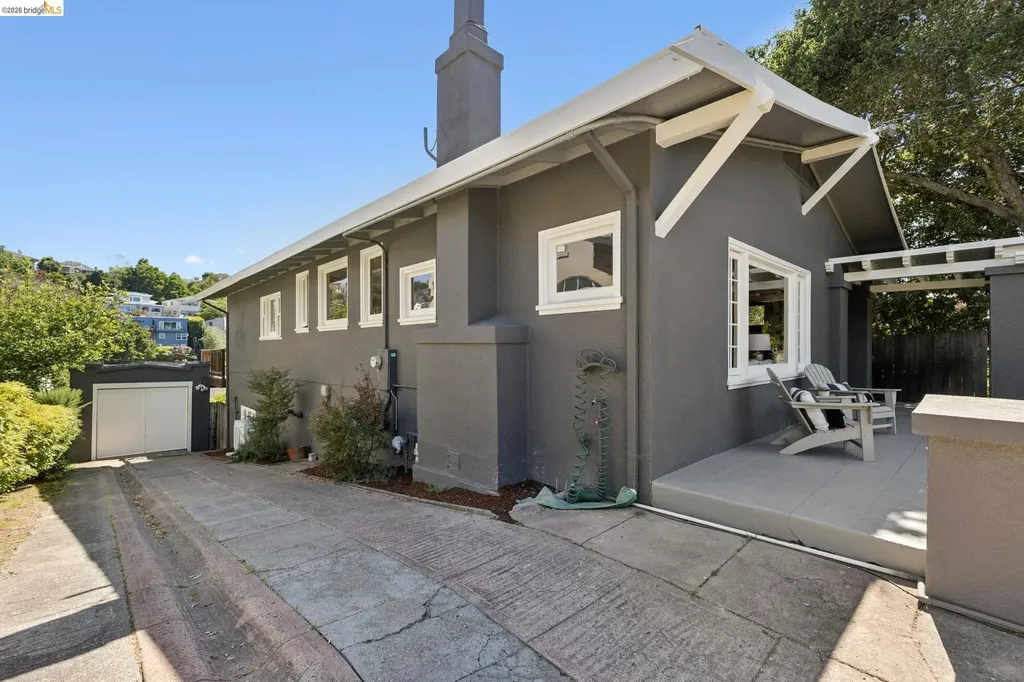 699 Arimo Avenue Oakland CA 94610