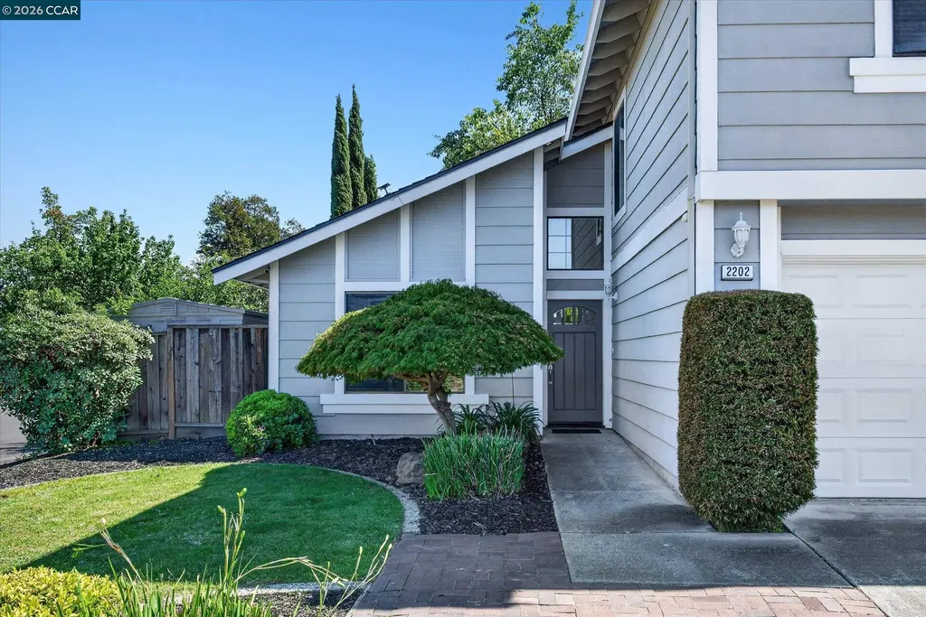 2202 Boulder Creek Court Martinez CA 94553