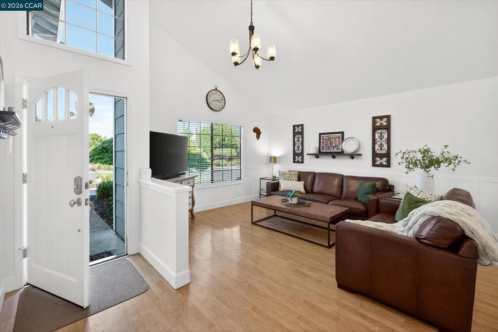 2202 Boulder Creek Court Martinez CA 94553