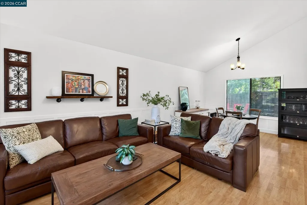 2202 Boulder Creek Court Martinez CA 94553