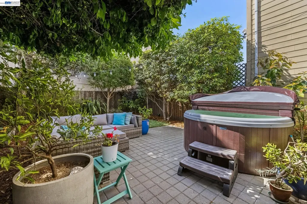1806 8th Avenue Oakland CA 94606