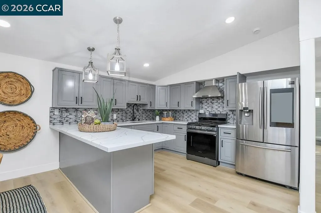 26827 Peterman Avenue Hayward CA 94545