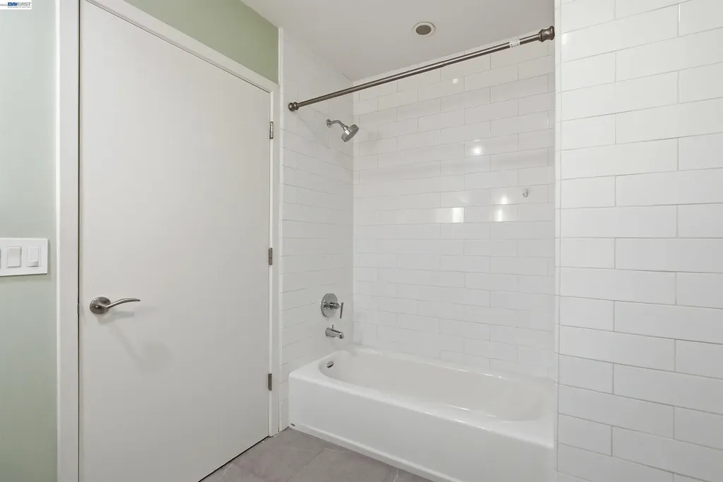 6465 San Pablo Avenue Oakland CA 94608