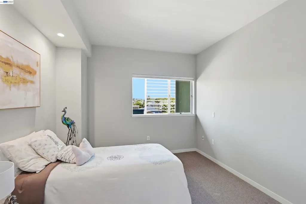 6465 San Pablo Avenue Oakland CA 94608