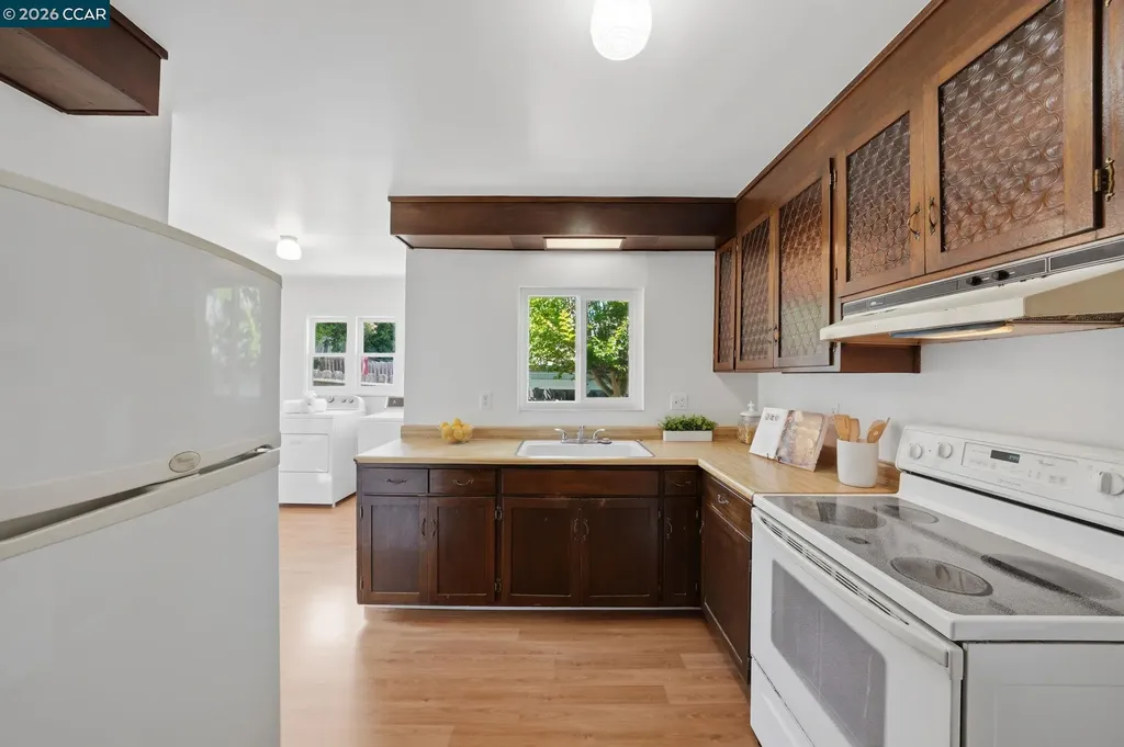 848 Talbart Street Martinez CA 94553
