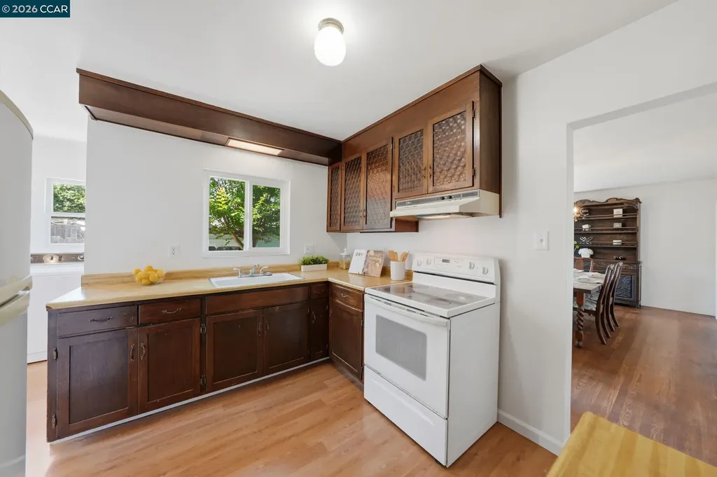 848 Talbart Street Martinez CA 94553